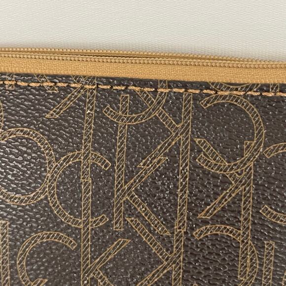 CALVIN KLEIN Women's CK Signature Wristlet Clutch Wallet Brown - Picture 6 of 10